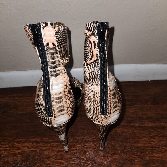 Charlotte Russe NIB Open Toe Ankle Strap Faux Snakeskin Cadence Stilettos, 10 - Picture 6 of 12